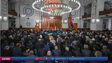 Adıyaman'da depremin yıl d&ouml;n&uuml;m&uuml; dolayısıyla mevlit okundu