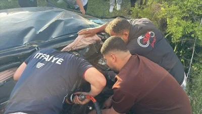 Adıyaman'da iki otomobilin &ccedil;arpıştığı kazada 3 kişi &ouml;ld&uuml;, 5 kişi yaralandı