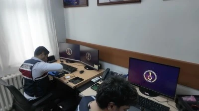 Adıyaman'da jandarmadan siber su&ccedil;lara karşı 7/24 m&uuml;cadele