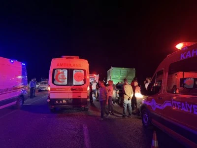 Adıyaman'da otomobilin trakt&ouml;re arkadan &ccedil;arptığı kazada 1 kişi &ouml;ld&uuml;
