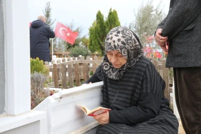 Adıyaman'da Ramazan Bayramı arifesinde mezarlıklar ziyaret edildi