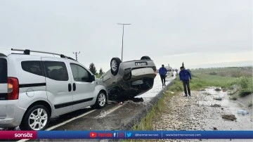 Adıyaman'da şarampole devrilen otomobildeki 3 kişi yaralandı