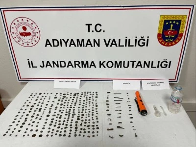 Adıyaman'da tarihi eser niteliği taşıyan 306 sikke ve obje ele ge&ccedil;irildi