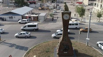 Adıyaman'ın sembol kulesindeki saatler hep 04.17'yi g&ouml;sterecek