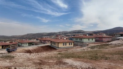 Afet evlerine yerleşen depremzedeler mutlu