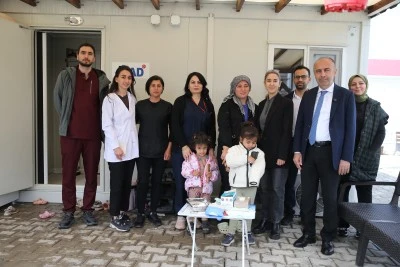 Afetzedelere ağız ve diş sağlığı taraması yapıldı