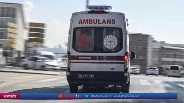 Ağaca &ccedil;arpan motosikletin s&uuml;r&uuml;c&uuml;s&uuml; &ouml;ld&uuml;