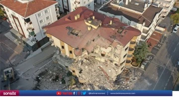 Ağır hasarlı binaların y&uuml;zde 55'i yıkıldı