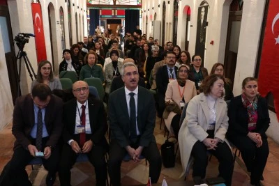 Aile Dayanışma ve Yeniden Kuruluş &Ccedil;alıştayı" d&uuml;zenlendi