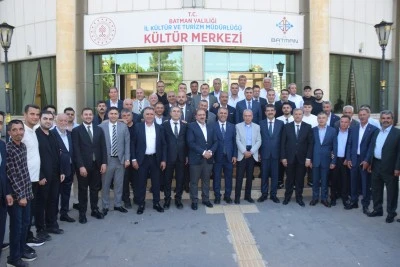 AK Parti Batman İl Başkanlığında bayramlaşma programı d&uuml;zenlendi