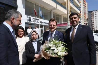 AK Parti Genel Başkan Yardımcısı Yerebakan, Mardin'de