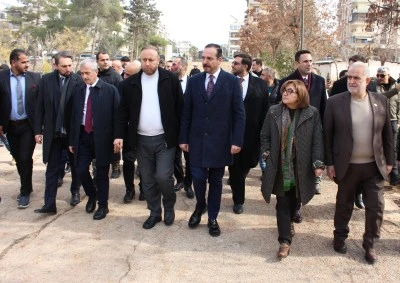 AK Parti Genel Başkan Yardımcısı Zorlu, Halep'te