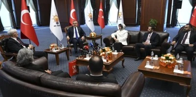 AK Parti Genel Merkezi'nde siyasi partiler arası bayramlaşma (4)