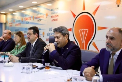 AK Parti heyetinden Nizip il&ccedil;e teşkilatına ziyaret