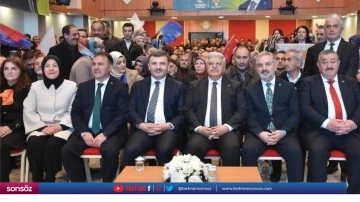 AK Parti'li Demiröz, belediye başkan adayları tanıtımında konuştu