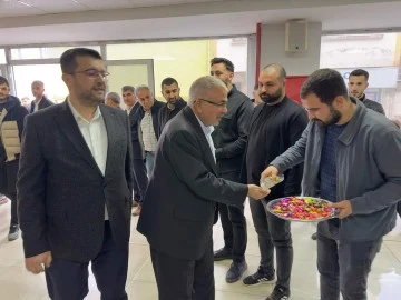 AK Parti Nizip İl&ccedil;e Teşkilatı bayramlaşma programı d&uuml;zenledi