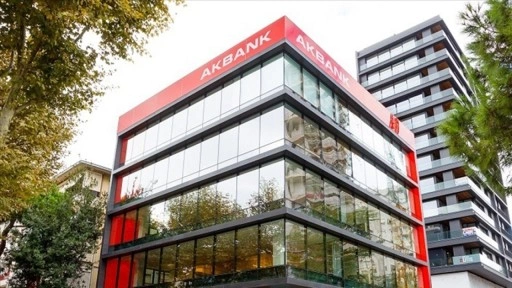 Akbank G&uuml;venlik A&ccedil;ıklamalarına Yanıt Verdi