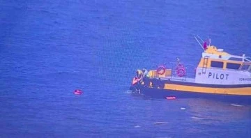 Alabora olan teknedeki 4 kişi kurtarıldı