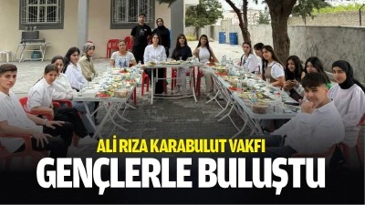Ali Rıza Karabulut Vakfı, gen&ccedil;lerle buluştu