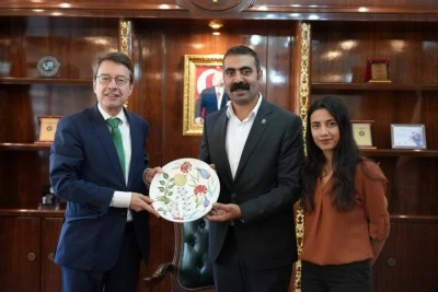 Almanya B&uuml;y&uuml;kel&ccedil;iliği El&ccedil;i M&uuml;steşarı&rsquo;ndan DBB&rsquo;ye ziyaret