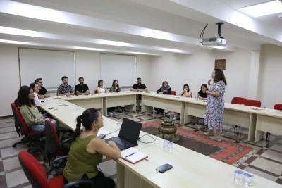 ALO 153 &ccedil;alışanlarına etkili ve s&uuml;rd&uuml;r&uuml;lebilir hizmet semineri
