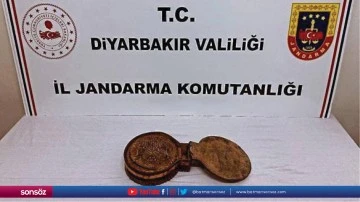 Altın yazma İbranice kitap ele ge&ccedil;irildi