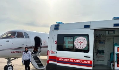 Ambulans u&ccedil;ak 70 g&uuml;nl&uuml;k bebek i&ccedil;in havalandı