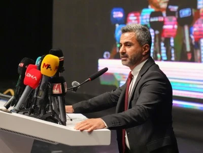 Amed Sportif Faaliyetler'de Nahit Eren yeniden başkanlığa se&ccedil;ildi