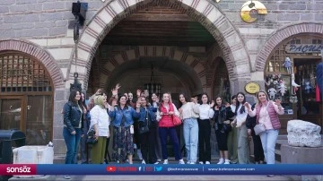 Anadolu Beşiktaşlılar Derneği, başarılı kız &ouml;ğrencileri başkentte misafir etti