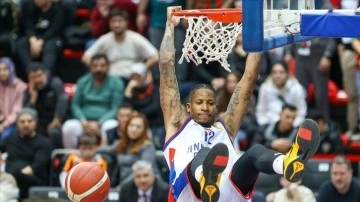 Anadolu Efes ve Partizan Stark Arena'da Karşı Karşıya!