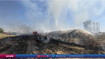 Anız yangınında yaklaşık 200 ton saman yandı