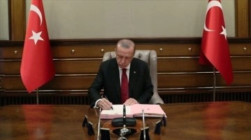 Ankara &Uuml;niversitesi Rekt&ouml;r&uuml; Prof. Dr. Necdet &Uuml;n&uuml;var ve Diğer &Uuml;niversite Rekt&ouml;rleri Atandı