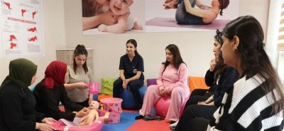 Anne adayları gebe okulundaki eğitimlerle normal doğuma teşvik ediliyor
