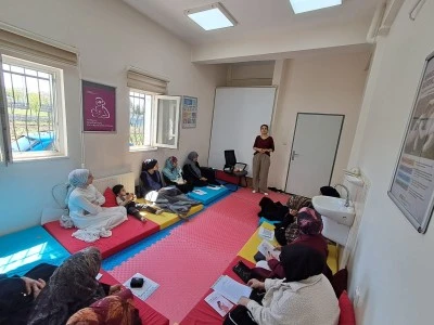 Anne adaylarına &ouml;nemli eğitim