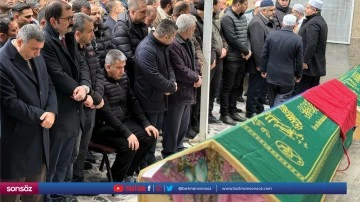 Anne ve kızını hayattan koparan kaza anı g&uuml;venlik kamerasında