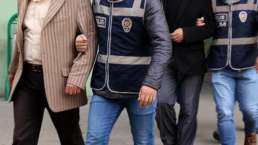 Aranan 13 ş&uuml;pheli yakalandı