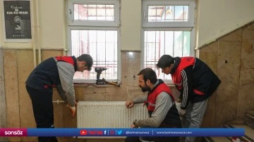 Arızaları meslek lisesi &ouml;ğrencileri gideriyor