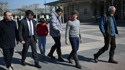 At sırtında yolculuk yapan İspanyol hacı adayları Beştepe Millet Camisi'ni ziyaret etti