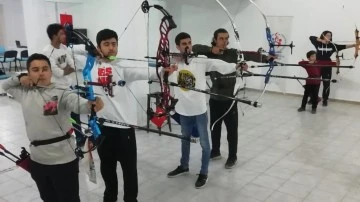 Ata sporu ok&ccedil;uluğa ilgi artıyor