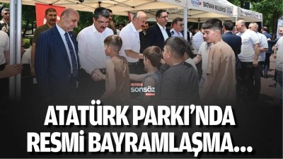 Atat&uuml;rk Parkı&rsquo;nda resmi bayramlaşma&hellip;
