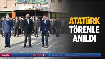 Atat&uuml;rk t&ouml;renle anıldı