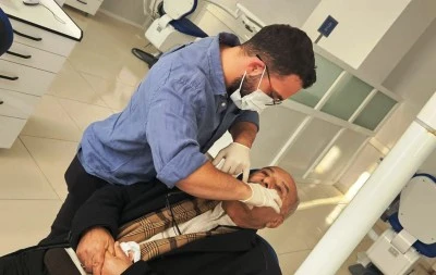 Atmış + yaş &uuml;st&uuml; &ouml;ğrencilere diş taraması yapıldı