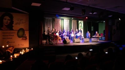Ayşe Şan şarkılarla anıldı