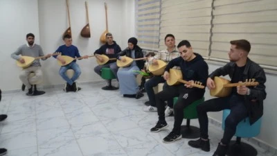 Bağlama ve gitar kursu a&ccedil;ıldı