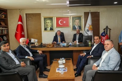 Bakan Bak, "&Ccedil;ınar Gen&ccedil;lik Merkezi ve Yarı Olimpik Y&uuml;zme Havuzu A&ccedil;ılış T&ouml;reni"nde konuştu:
