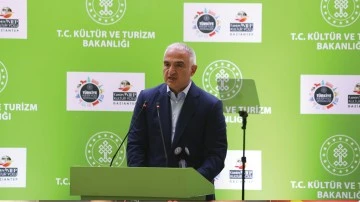 Bakan Ersoy, Gaziantep'te K&uuml;lt&uuml;r Yolu Festivali'nin a&ccedil;ılışına katıldı