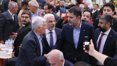 Bakan Kurum, Adıyaman'da teşkilat ve vefa iftarına katıldı