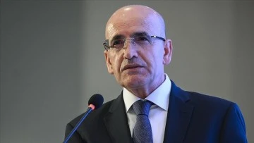 Bakan Şimşek: İkinci &ccedil;eyrekte yıllık cari a&ccedil;ığın milli gelire oranının yaklaşık y&uuml;zde 2,2'ye gerilemesini bekliyoruz