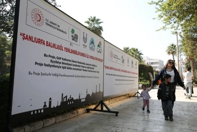 Balıklıg&ouml;l'de aydınlatma yenilenebilir enerjiyle g&uuml;&ccedil;lendiriliyor