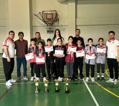 Balpınar Ortaokulu, il şampiyonu oldu